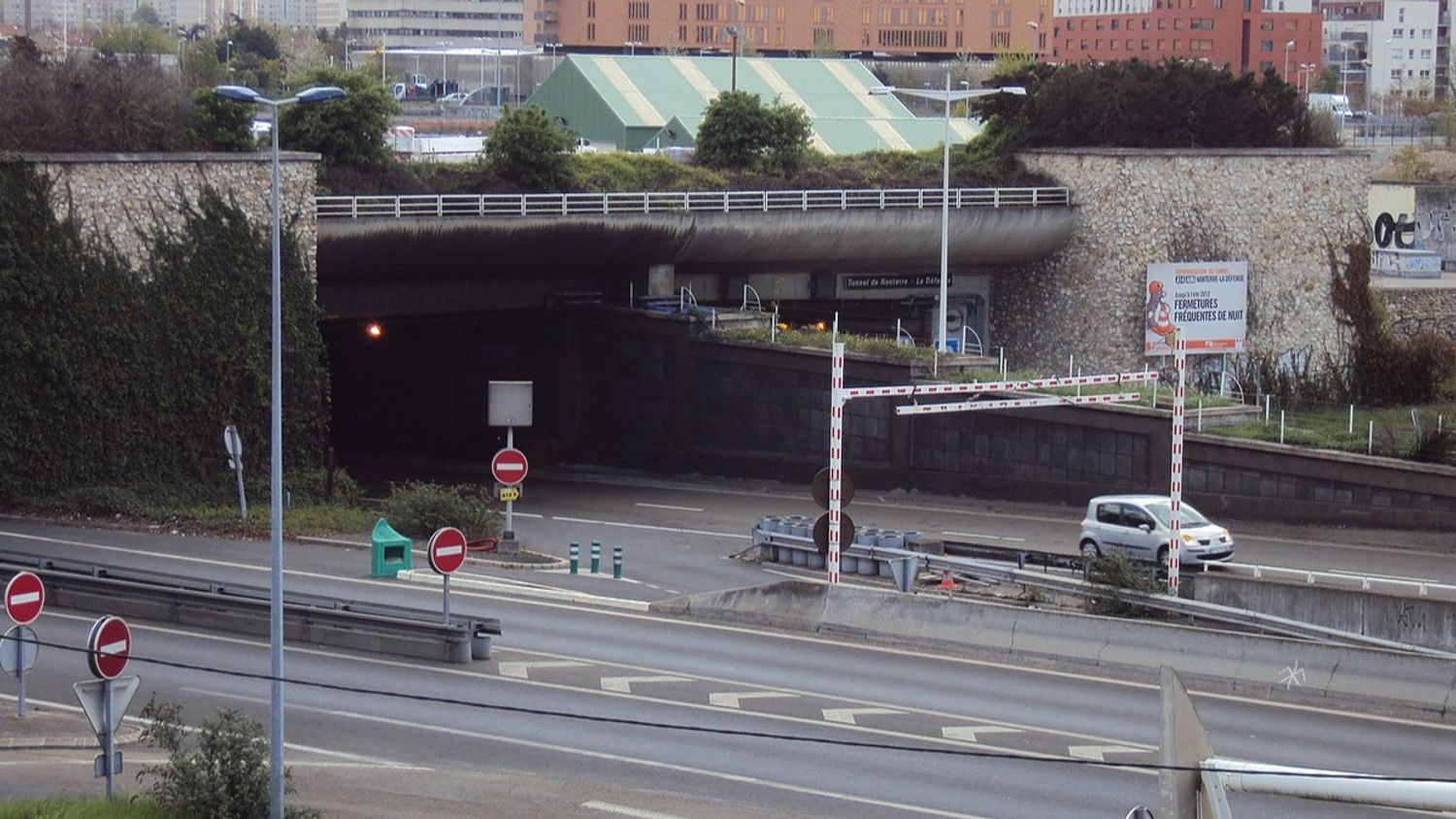 Un mur du tunnel de La Défense s'effondre sans faire de blessés